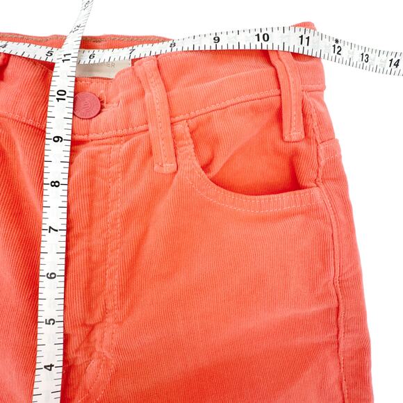 MOTHER The Hustler Ankle Fray Hopscotch Corduroy in Coral 24 - Picture 13 of 14